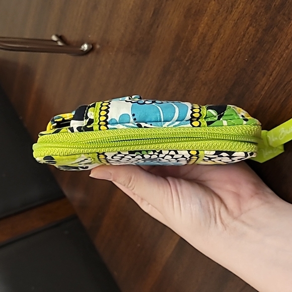 EUC-VERA Bradley Yellow/Lime Green/Turquoise " Quilted wallet missing strap vera - Picture 8 of 16